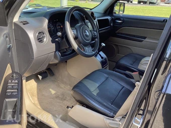 2014 Jeep Patriot Altitude Edition - miniatura 8
