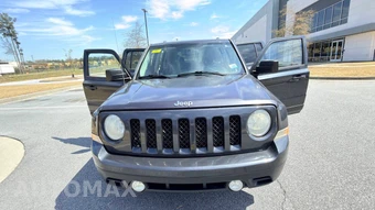 2014 Jeep Patriot High Altitude Edition - miniatura 4