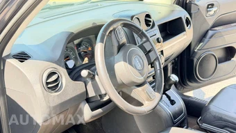 2014 Jeep Patriot High Altitude Edition - miniatura 9