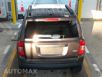 2014 Jeep Patriot High Altitude Edition – miniatura 5