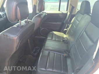 2014 Jeep Patriot High Altitude Edition – miniatura 13