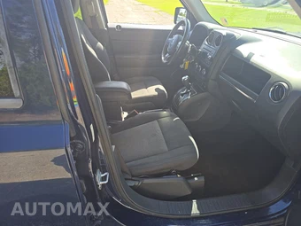 2014 Jeep Patriot Latitude – miniatura 8