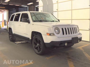 2014 Jeep Patriot Latitude – miniatura 3