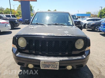 2014 Jeep Patriot Latitude – miniatura 2