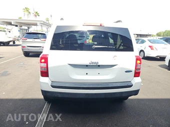 2014 Jeep Patriot Latitude – miniatura 5