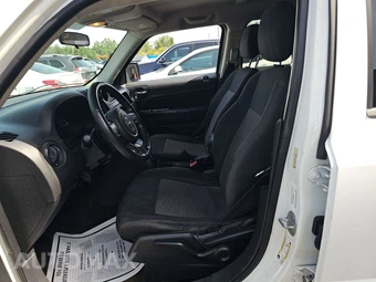 2014 Jeep Patriot Latitude – miniatura 7
