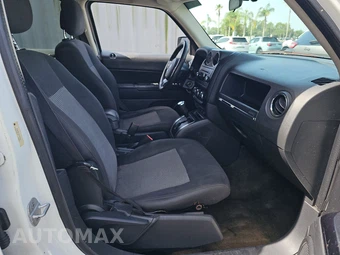2014 Jeep Patriot Latitude – miniatura 8