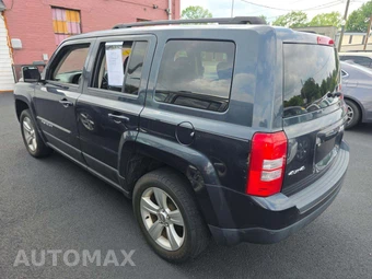 2014 Jeep Patriot Latitude – miniatura 2