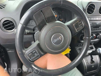 2014 Jeep Patriot Latitude – miniatura 21