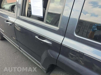2014 Jeep Patriot Latitude – miniatura 29