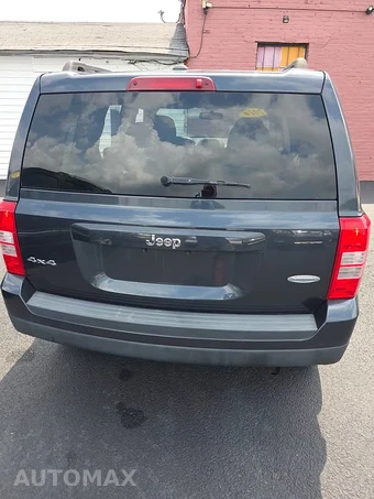 2014 Jeep Patriot Latitude – miniatura 39