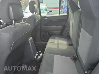 2014 Jeep Patriot Latitude – miniatura 16