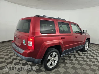 2014 Jeep Patriot Latitude – miniatura 4