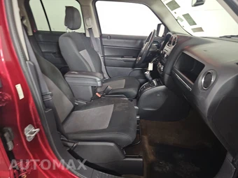 2014 Jeep Patriot Latitude – miniatura 8
