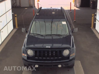 2014 Jeep Patriot Latitude – miniatura 2