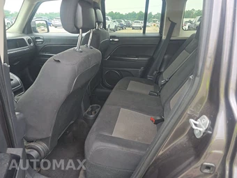 2014 Jeep Patriot Latitude - miniatura 13