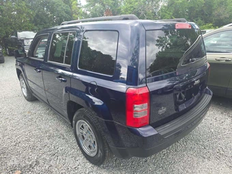 2014 Jeep Patriot Sport – miniatura 2