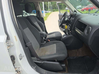 2014 Jeep Patriot Sport – miniatura 15