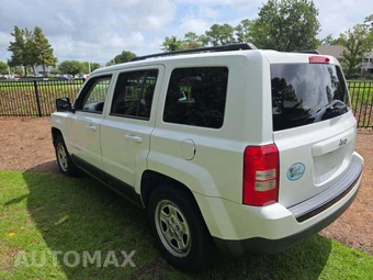 2014 Jeep Patriot Sport - miniatura 2