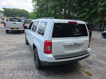 2014 Jeep Patriot Sport – miniatura 2