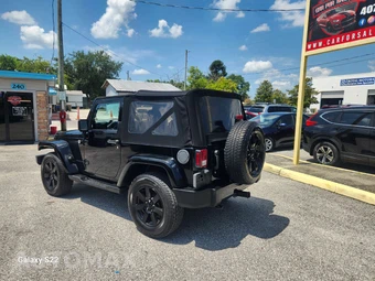 2014 Jeep Wrangler Altitude Edition - miniatura 7