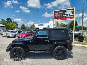 2014 Jeep Wrangler Altitude Edition - miniatura 8