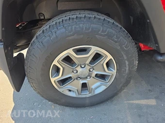 2014 Jeep Wrangler Rubicon - miniatura 10