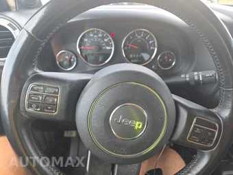 2014 Jeep Wrangler Rubicon – miniatura 10