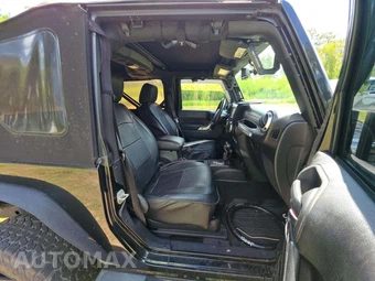 2014 Jeep Wrangler Sahara - miniatura 18
