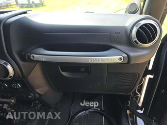 2014 Jeep Wrangler Sahara - miniatura 19