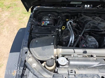 2014 Jeep Wrangler Sahara - miniatura 22