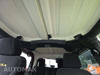 2014 Jeep Wrangler Sahara - miniatura 8