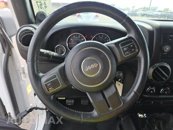 2014 Jeep Wrangler Sport - miniatura 10