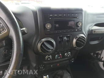 2014 Jeep Wrangler Sport - miniatura 11