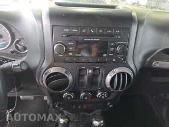 2014 Jeep Wrangler Sport – miniatura 11