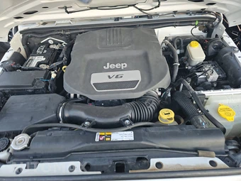 2014 Jeep Wrangler Sport - miniatura 15