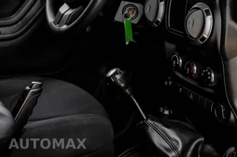 2014 Jeep Wrangler Sport - miniatura 26