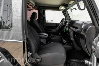 2014 Jeep Wrangler Sport - miniatura 32