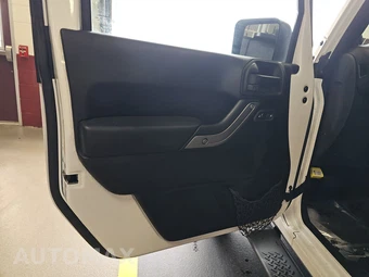 2014 Jeep Wrangler Sport - miniatura 9