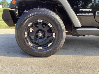 2014 Jeep Wrangler Sport - miniatura 4