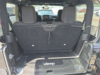 2014 Jeep Wrangler Sport - miniatura 16