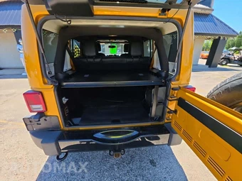 2014 Jeep Wrangler Unlimited Altitude Edition - miniatura 14