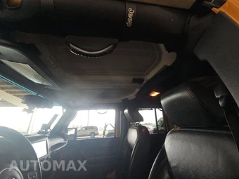 2014 Jeep Wrangler Unlimited Altitude Edition - miniatura 17