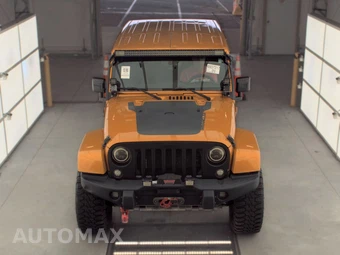 2014 Jeep Wrangler Unlimited Altitude Edition - miniatura 2