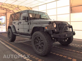 2014 Jeep Wrangler Unlimited Altitude Edition - miniatura 3