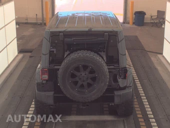 2014 Jeep Wrangler Unlimited Altitude Edition - miniatura 5