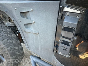 2014 Jeep Wrangler Unlimited Altitude Edition - miniatura 14