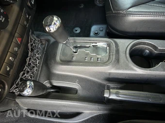 2014 Jeep Wrangler Unlimited Altitude Edition - miniatura 24