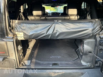 2014 Jeep Wrangler Unlimited Altitude Edition - miniatura 36