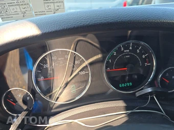 2014 Jeep Wrangler Unlimited Altitude Edition - miniatura 12